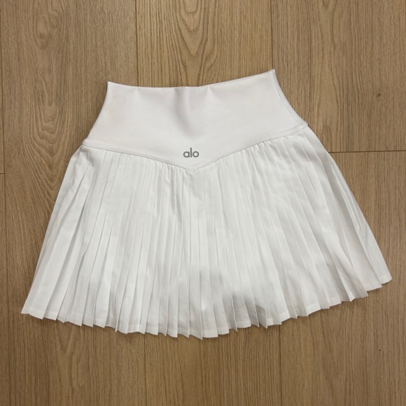 ALO Yoga Dresses & Skirts - ALO Yoga White Grand Slam Tennis Skirt Mini